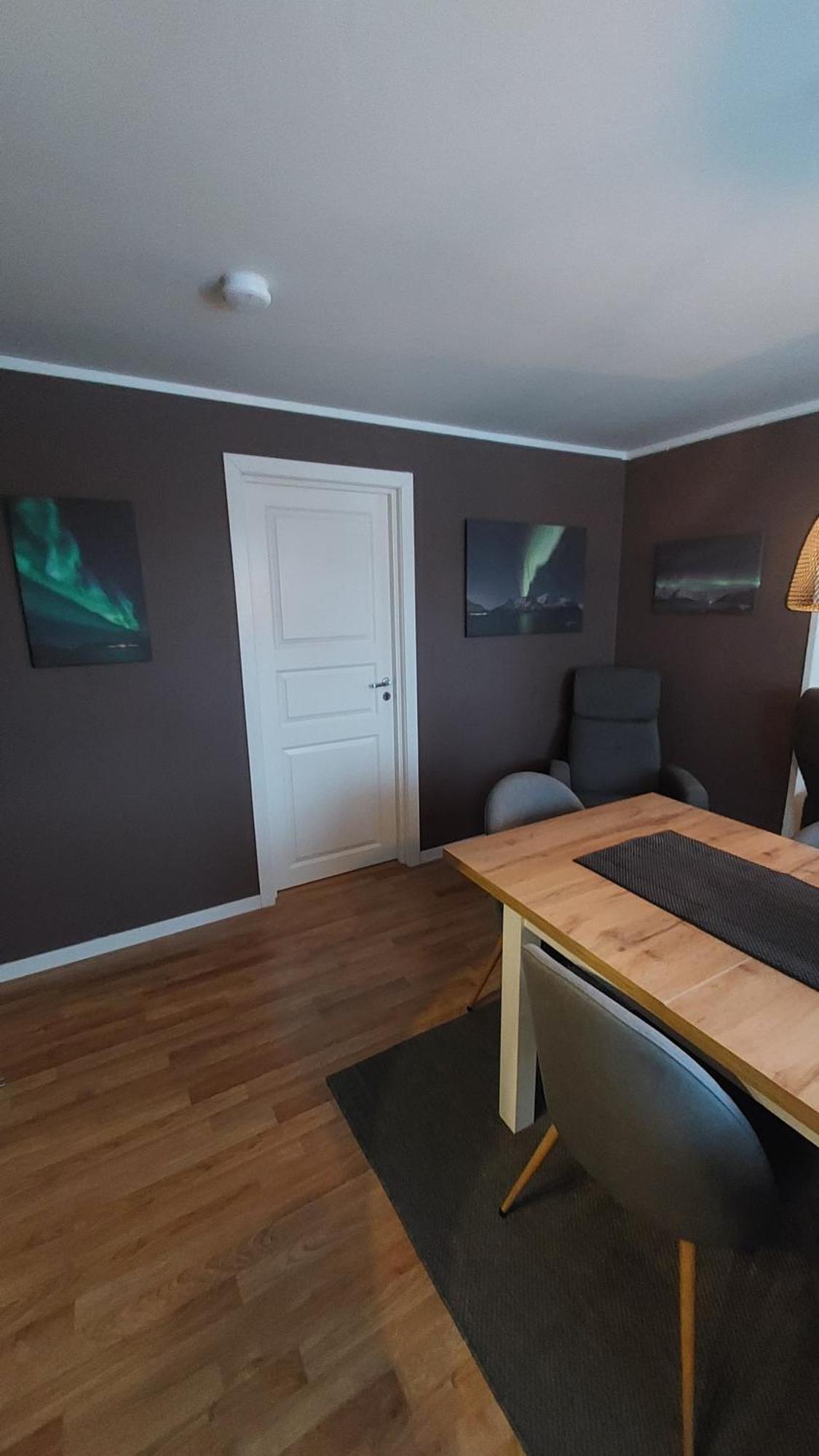 Lyngen Apartments Lyngseidet Екстериор снимка